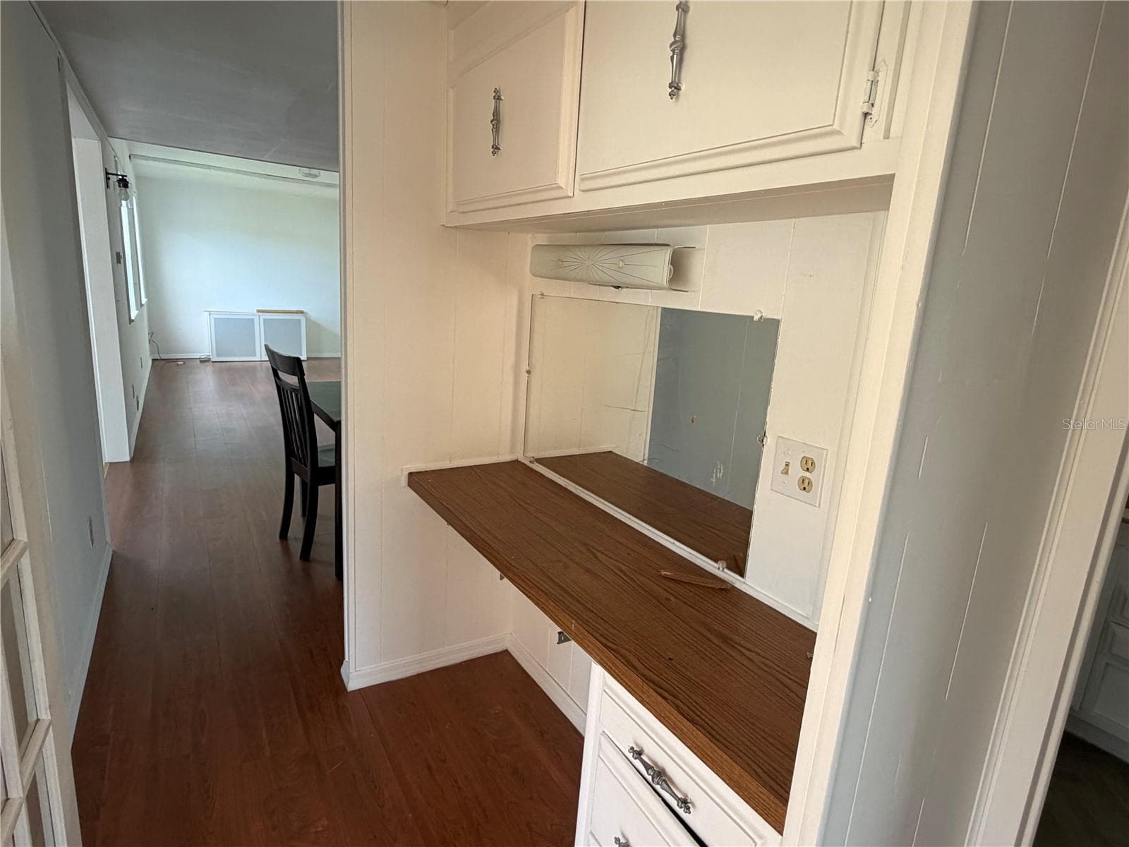 office - 26143 ROSE LN, ASTATULA