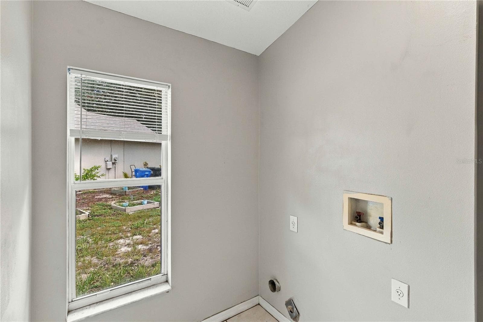 Single Family Residence at 12321 ADVENTURE DR, RIVERVIEW, photo 29 of 48