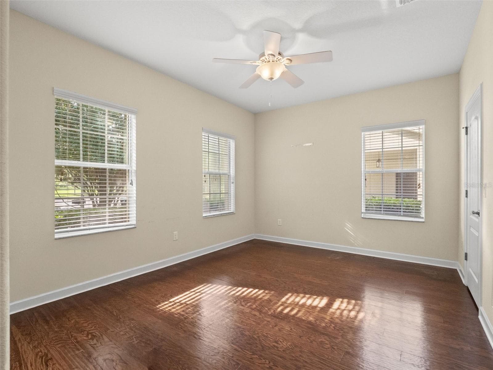 Single Family Residence at 6158 MERIWETHER CRES, WINTER GARDEN, photo 13 of 57