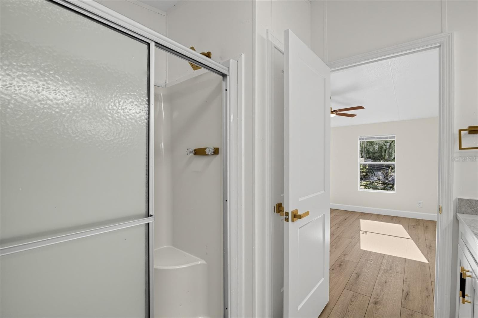 Manufactured Home at 124 HOUR GLASS CIR, HAWTHORNE, photo 18 of 30