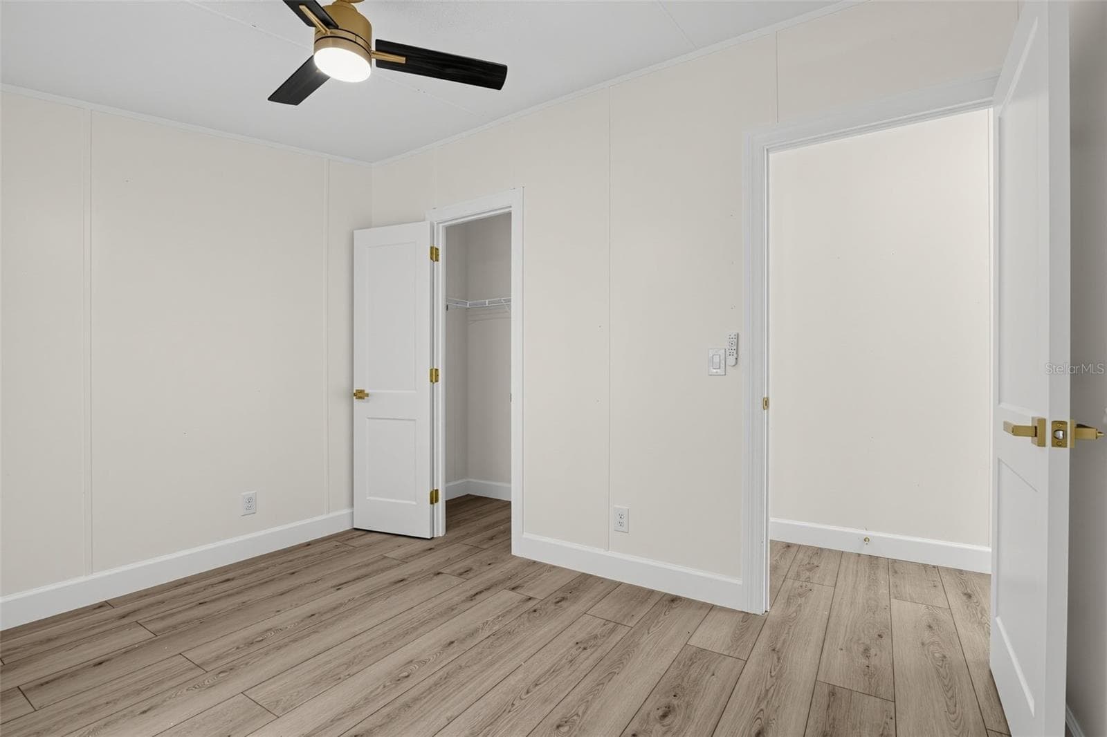 Manufactured Home at 124 HOUR GLASS CIR, HAWTHORNE, photo 19 of 30