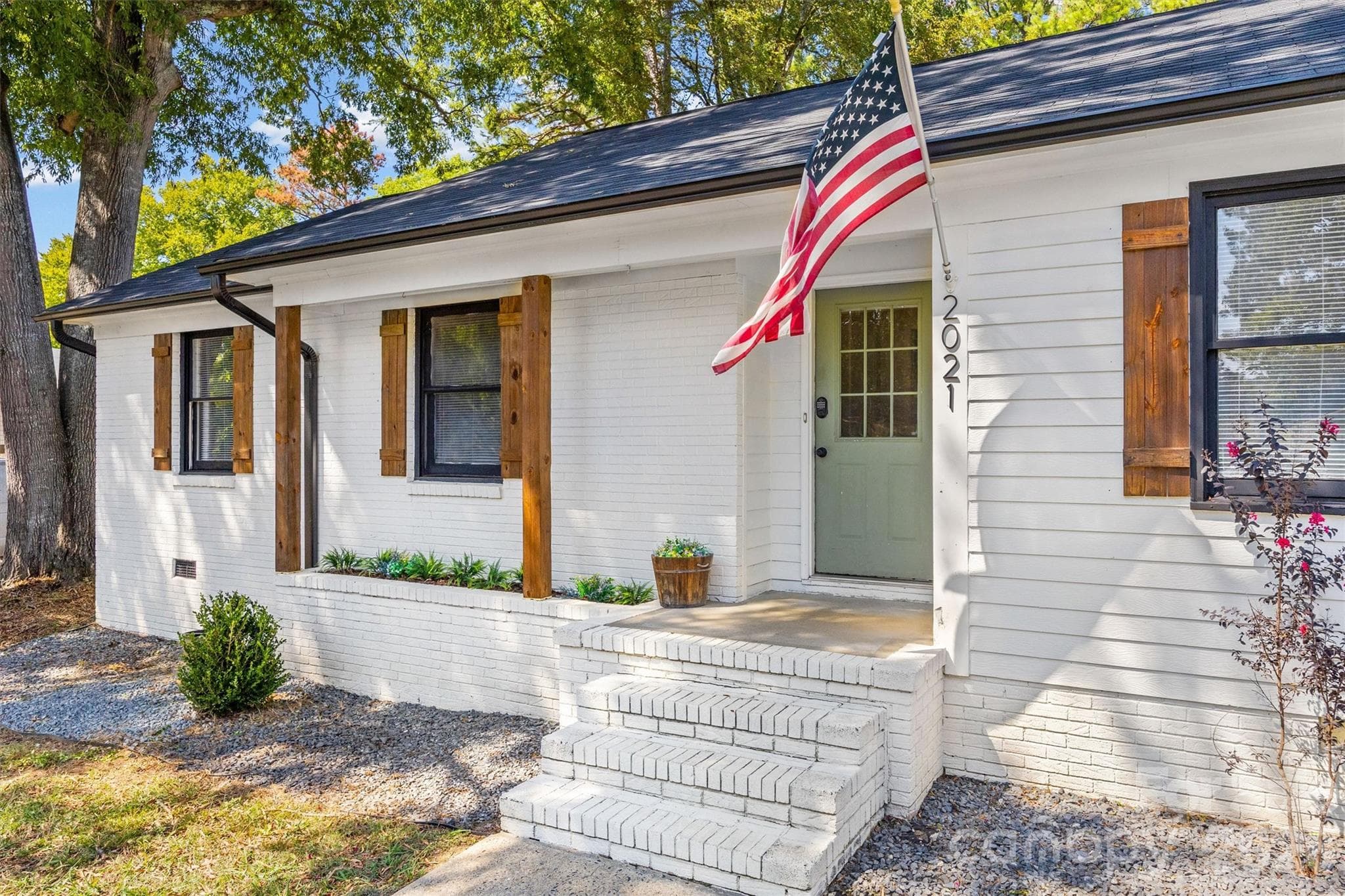Single Family Residence at 2021 Downey Street, Rock Hill, photo 3 of 30