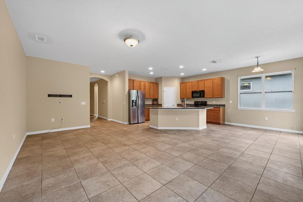 Single Family Residence at 11601 TANGLE STONE DR, GIBSONTON, photo 8 of 54