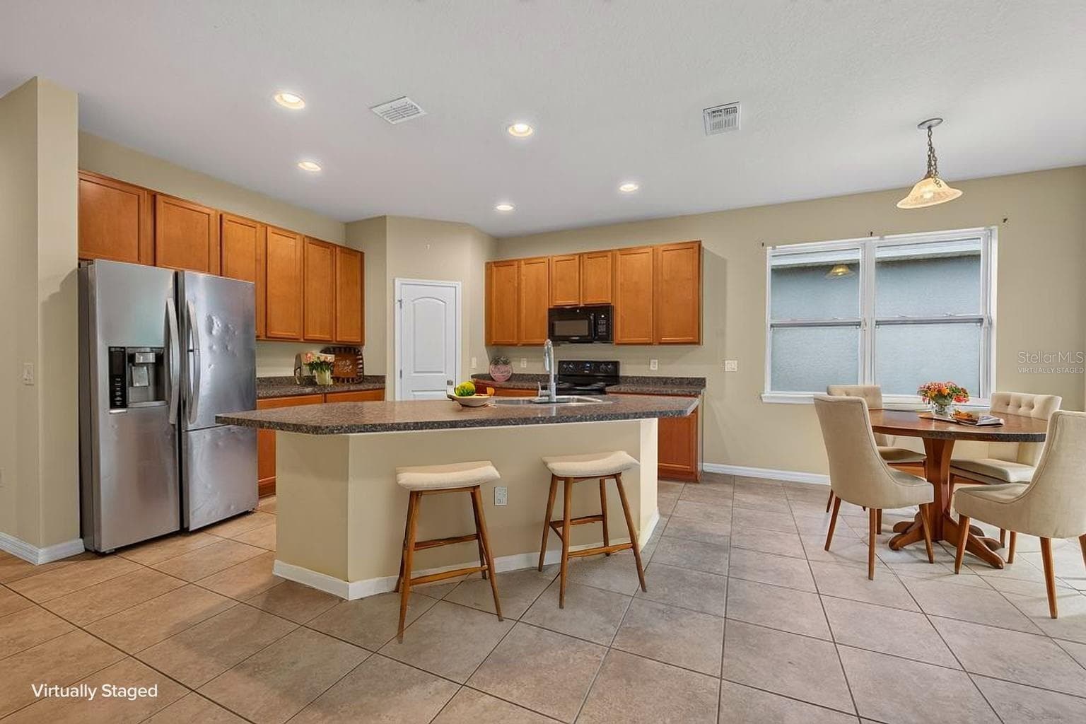 ***VIRTUALLY STAGED*** - 11601 TANGLE STONE DR, GIBSONTON