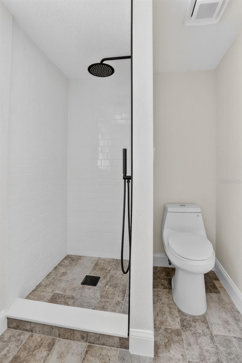Single Family Residence at 405 CHESTNUT AVE, ALTAMONTE SPRINGS, photo 12 of 33