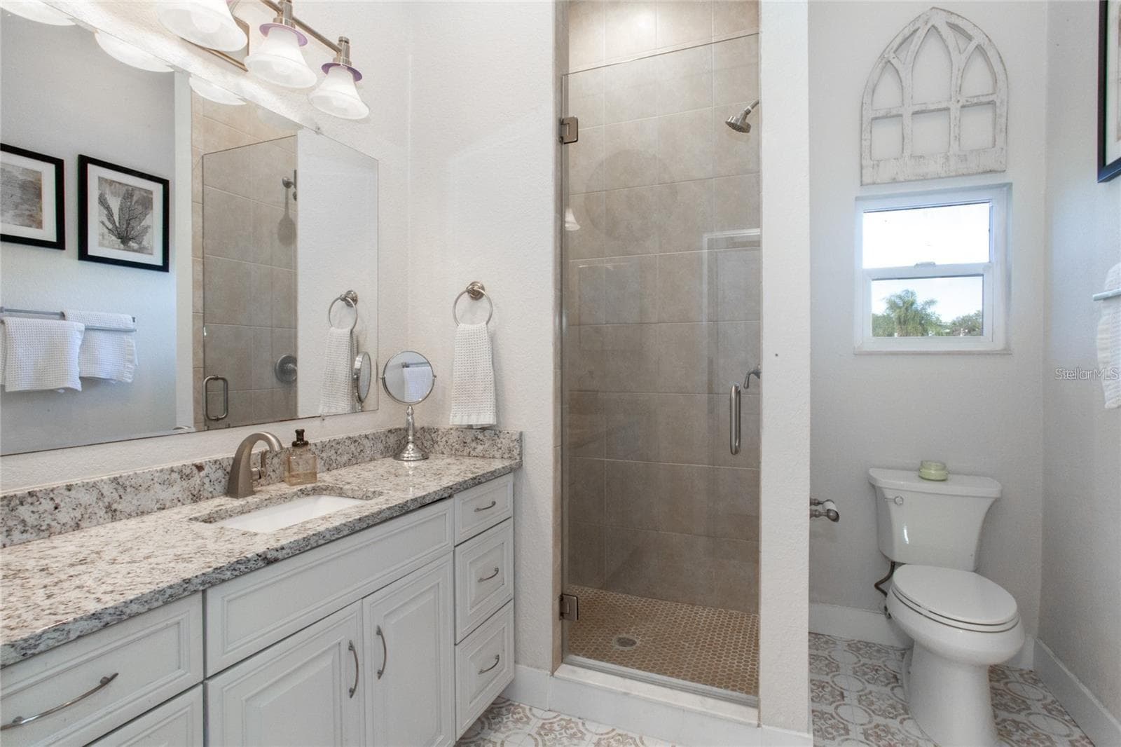 Single Family Residence at 209 TALLAHASSEE DR NE, ST PETERSBURG, photo 21 of 38