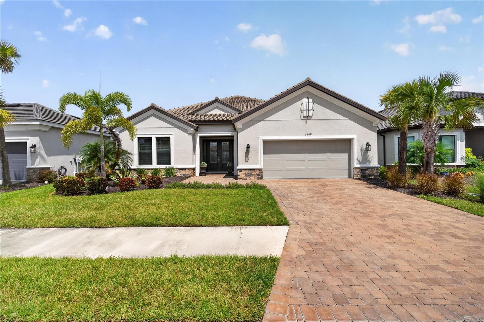 Single Family Residence at 5508 CASERTA CT, PALMETTO, photo 2 of 83