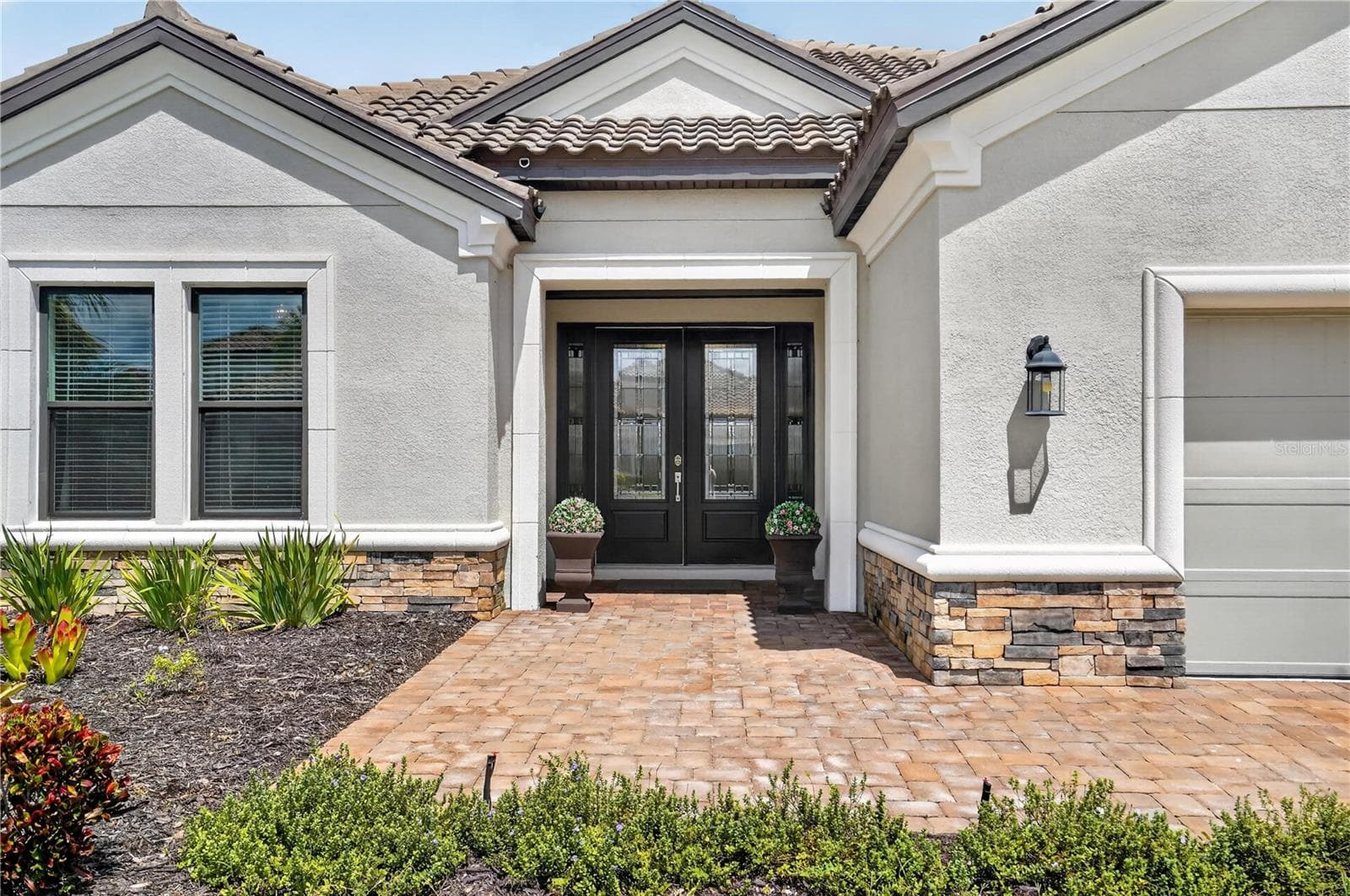 Single Family Residence at 5508 CASERTA CT, PALMETTO, photo 4 of 83