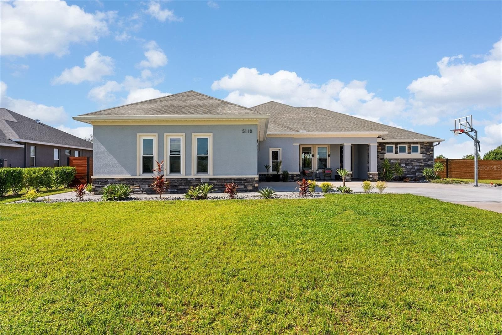 5118 LAKE TOSCANA DR