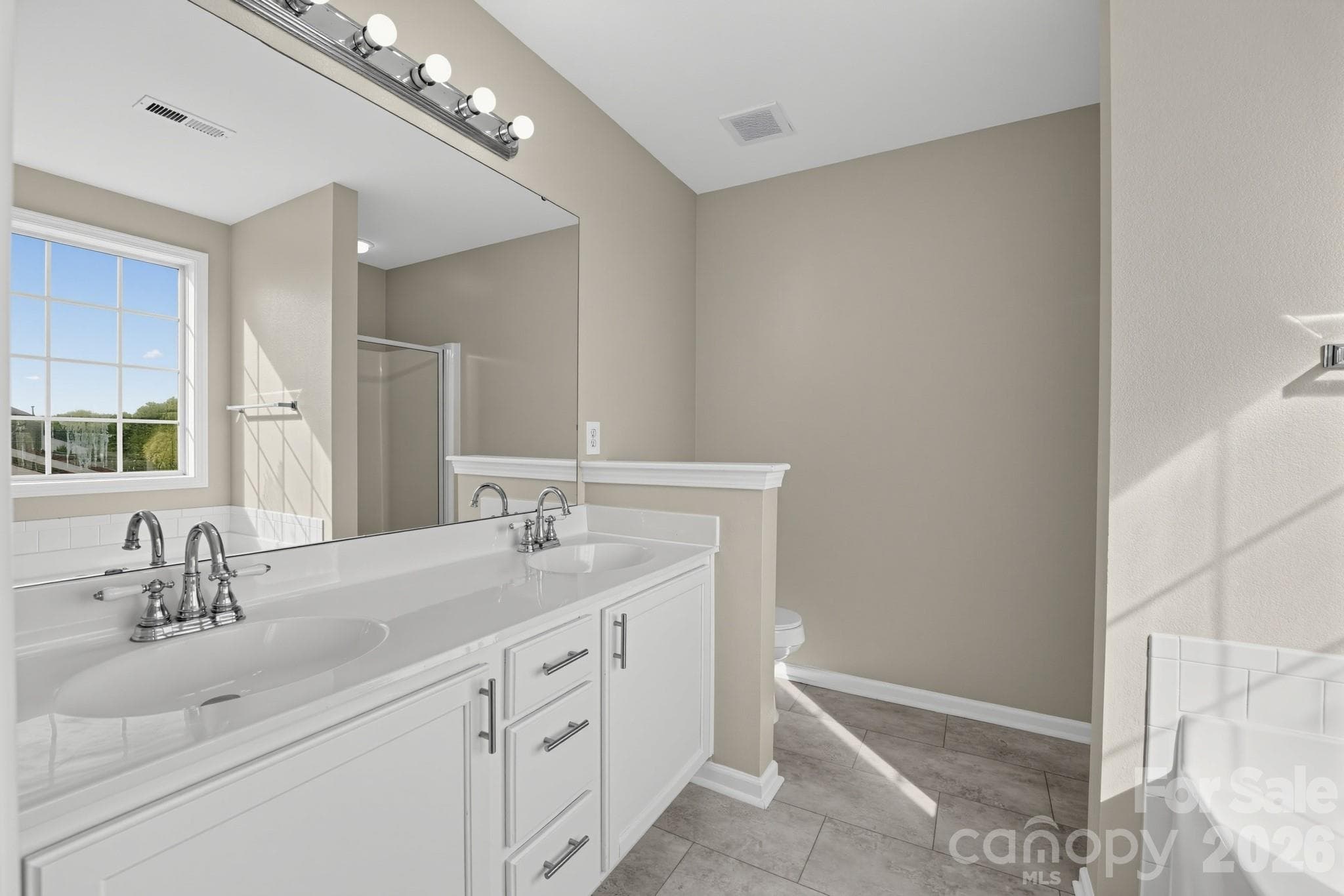 Single Family Residence at 3027 Hawick Commons Drive, Concord, photo 10 of 15