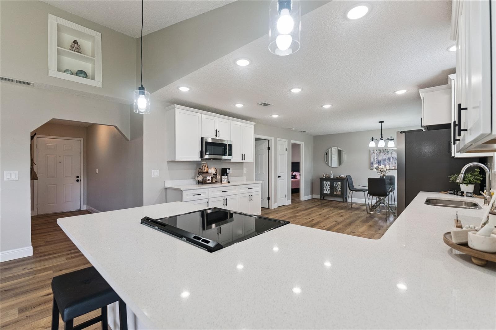 Kitchen - 3211 TRAVELERS PALM DR, EDGEWATER