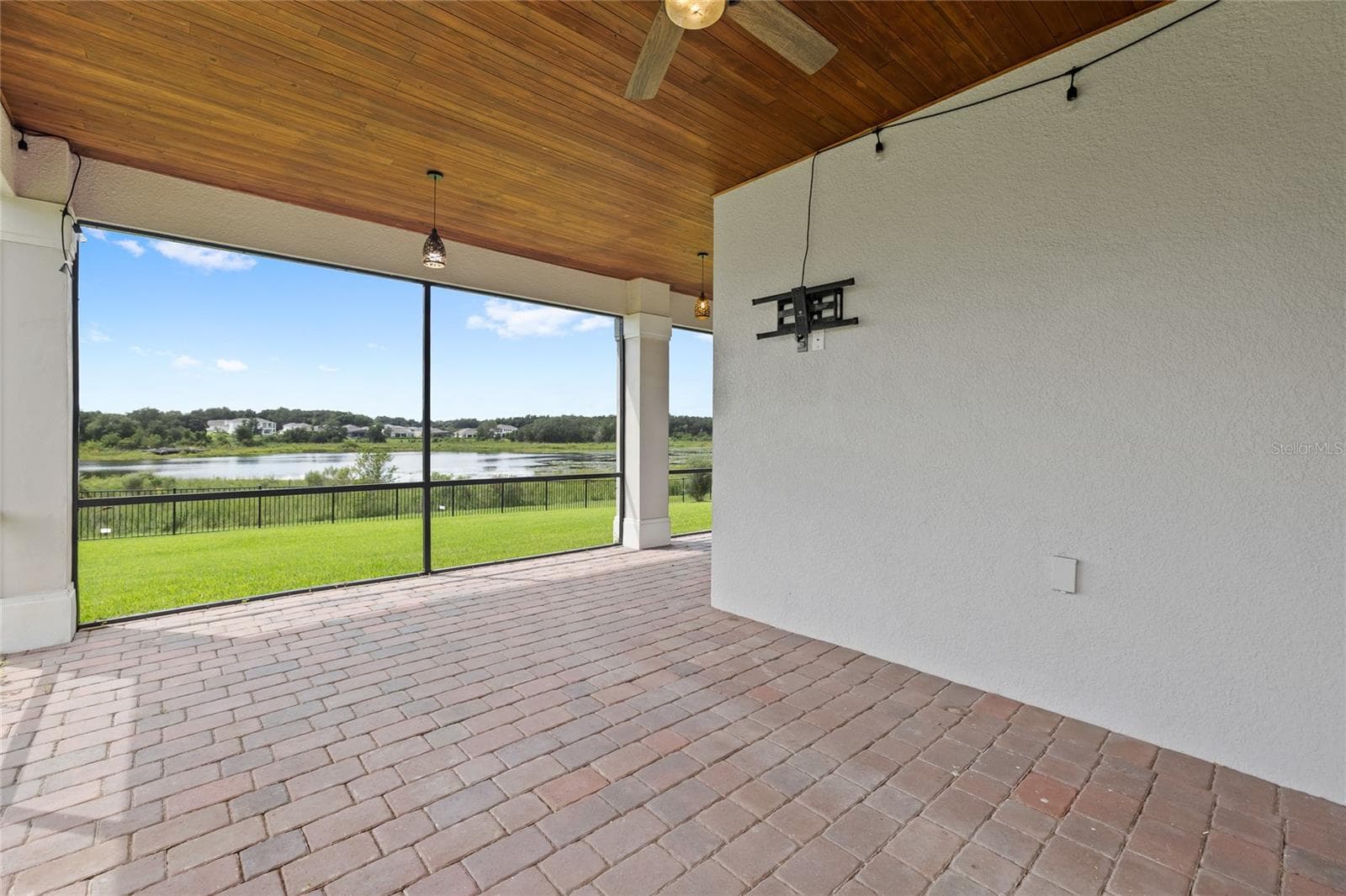 Single Family Residence at 16668 SANCTUARY DR, WINTER GARDEN, photo 27 of 37