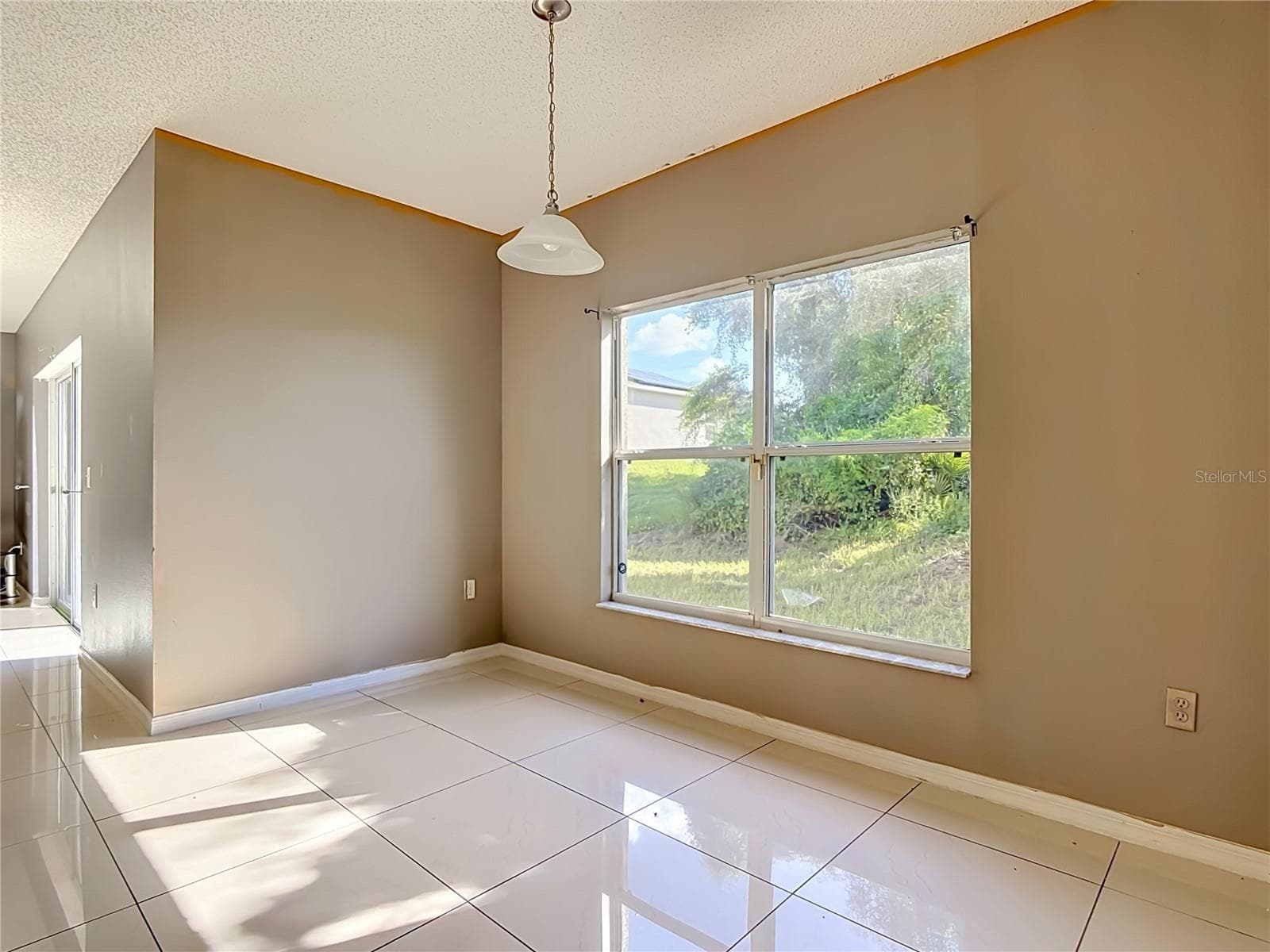 Single Family Residence at 1403 KISSIMMEE CT, POINCIANA, photo 18 of 55