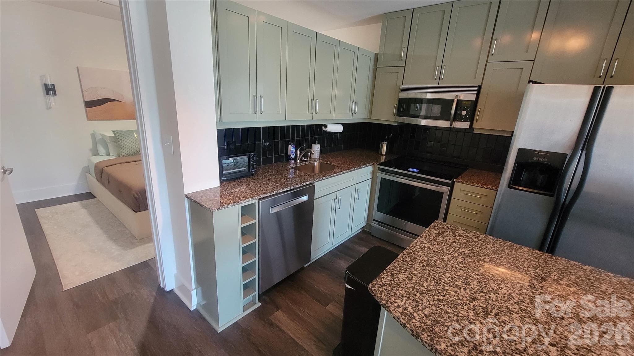 Condominium at 505 E 6th Street Street, Charlotte, photo 5 of 21
