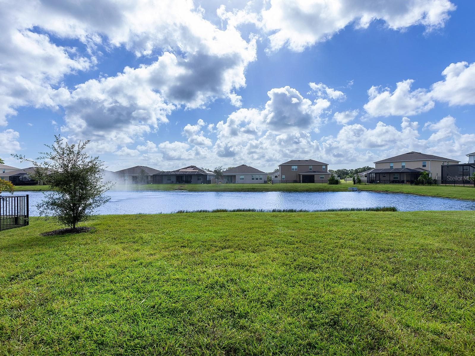 Lake views - 5211 TANNIN LN, BRADENTON
