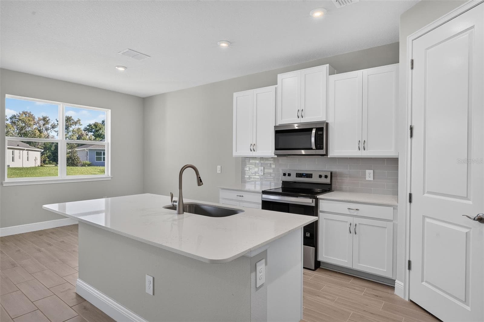 Single Family Residence at 12430 51ST ST E, PARRISH, photo 8 of 42