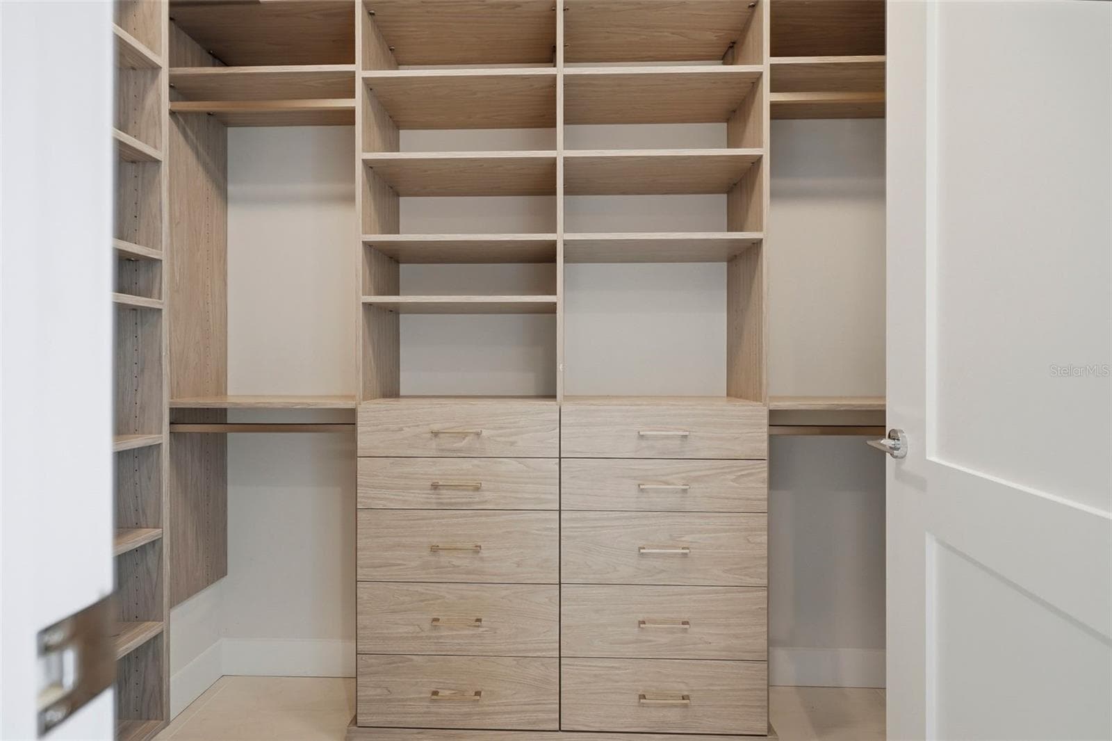 Dual Primary Closets with California Closets systems - 301 1ST ST S #1001, ST PETERSBURG