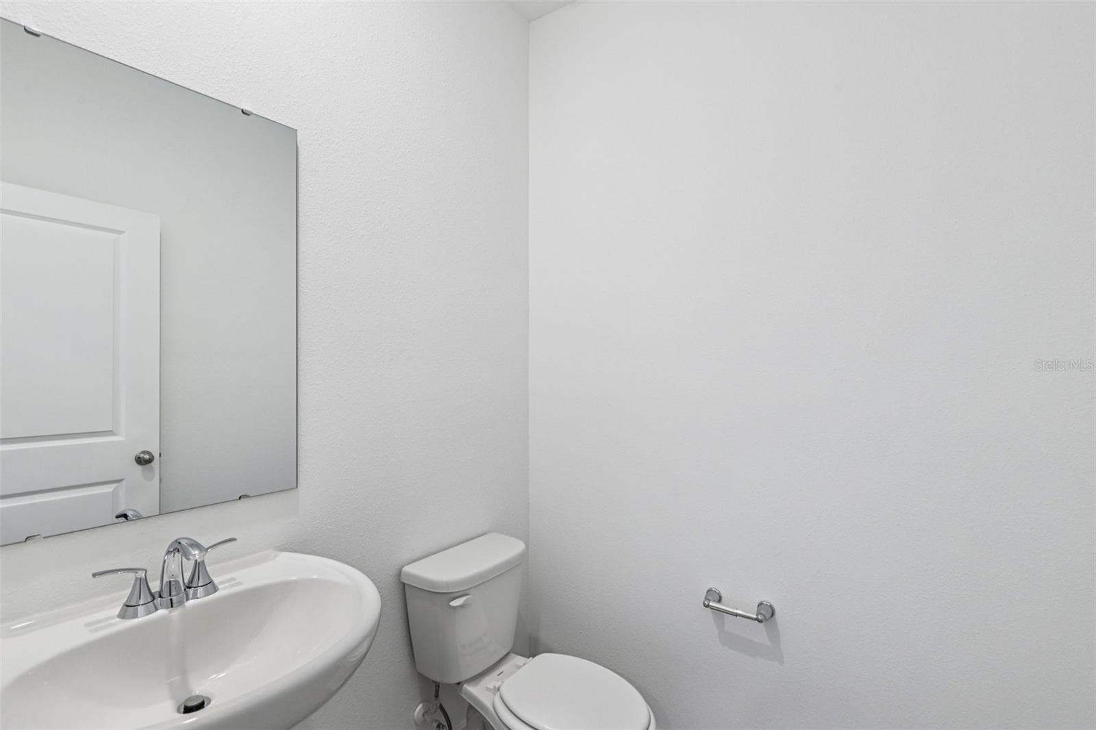 The interior photos are of another home with the same floor plan but different interior color package finishes. Some details may vary - 89 WANDERING CREEK WAY, PALM COAST