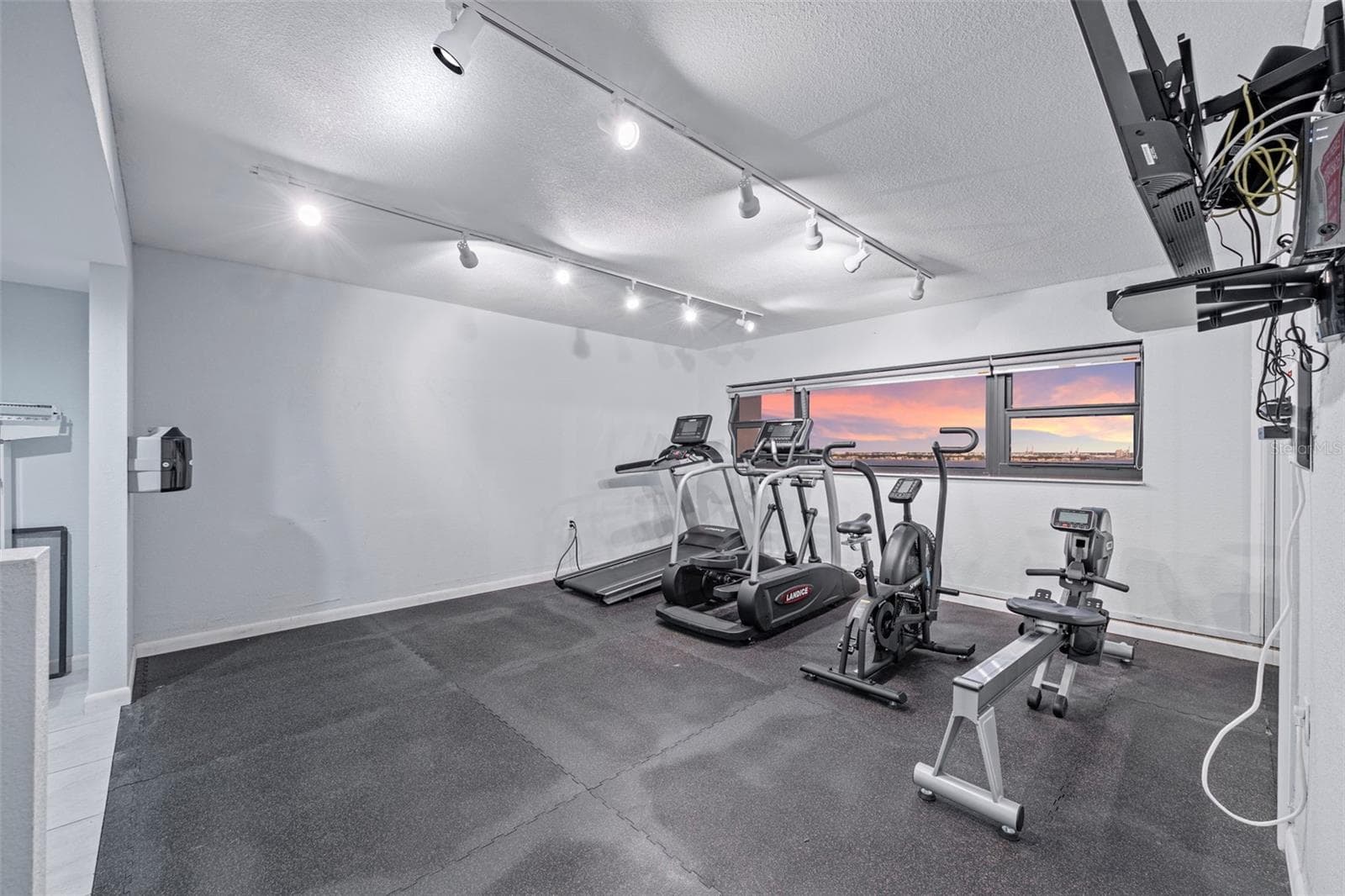 Condominium at 4141 BAYSHORE BLVD #604, TAMPA, photo 34 of 50