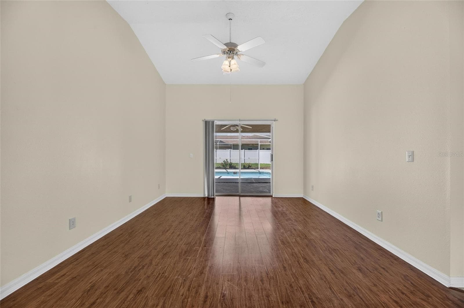 Single Family Residence at 4404 KENDAL CT, VALRICO, photo 32 of 91
