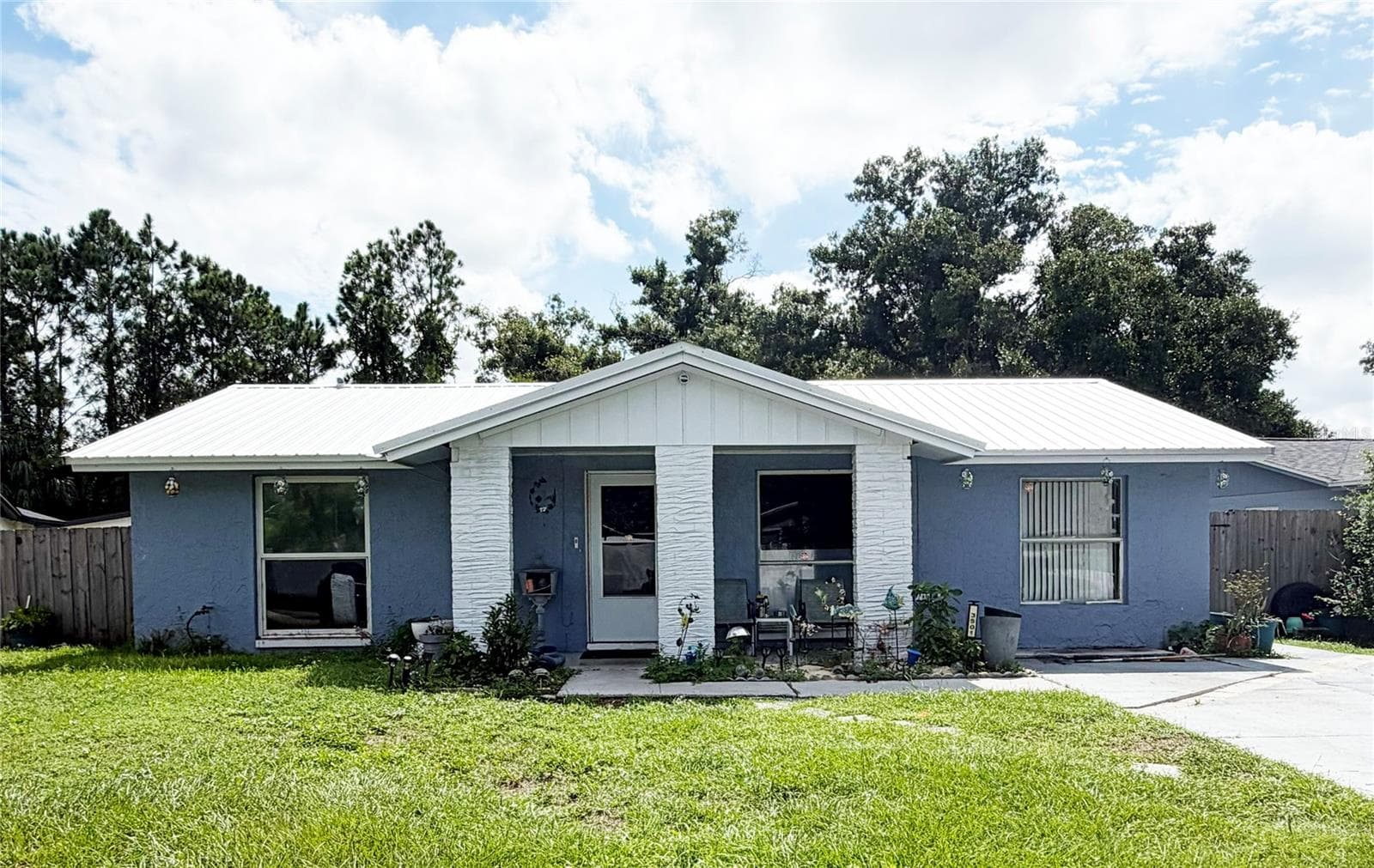 Front view - 3501 ACORN ST, TAMPA
