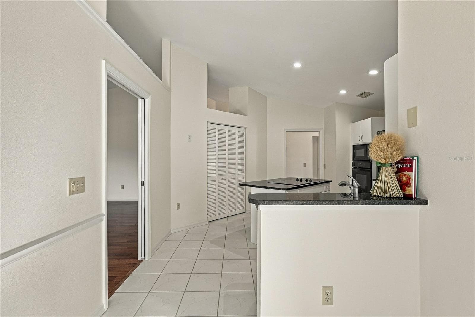 Single Family Residence at 5816 BEAURIVAGE AVE, SARASOTA, photo 17 of 37