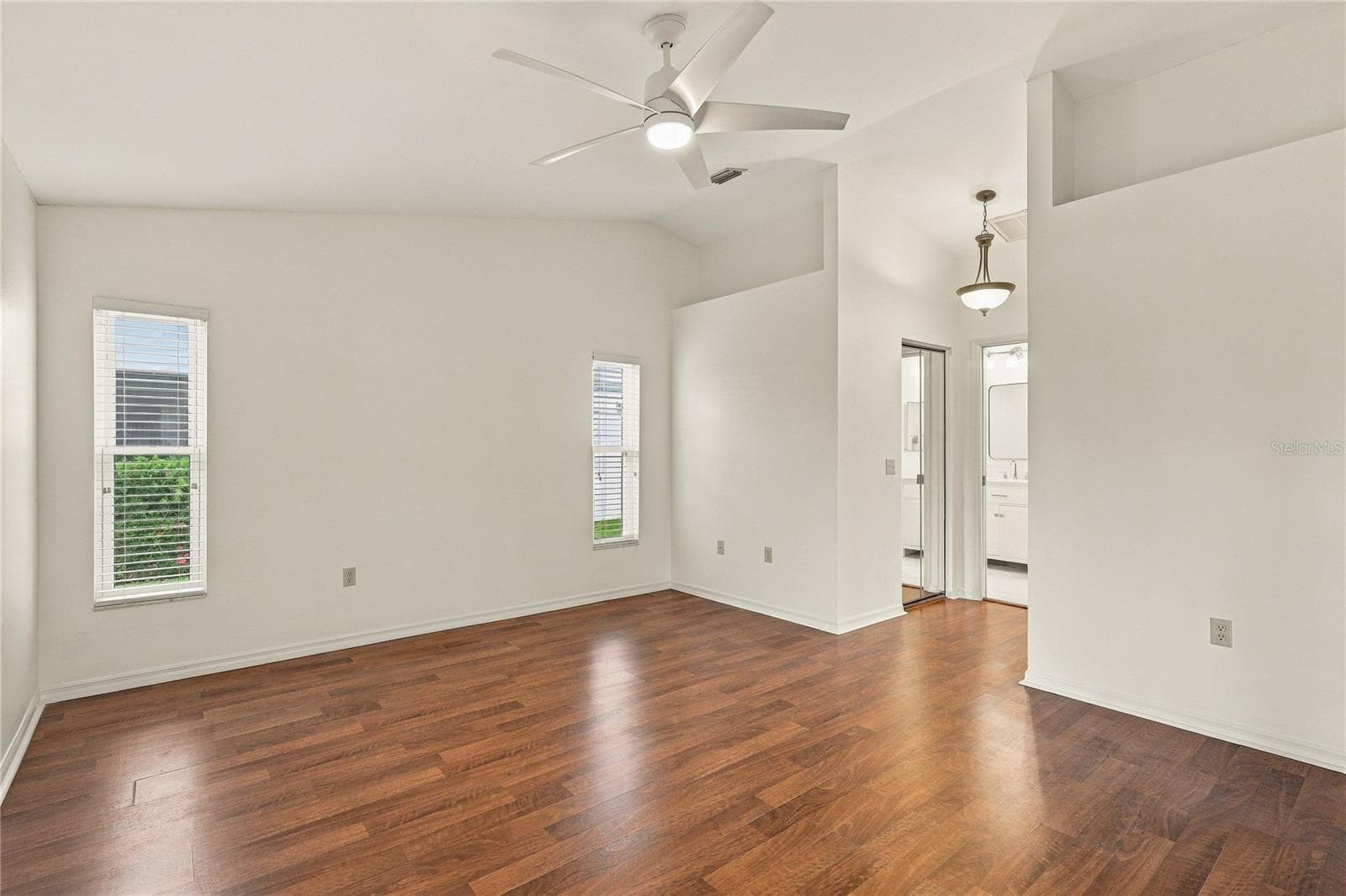 Single Family Residence at 5816 BEAURIVAGE AVE, SARASOTA, photo 19 of 37
