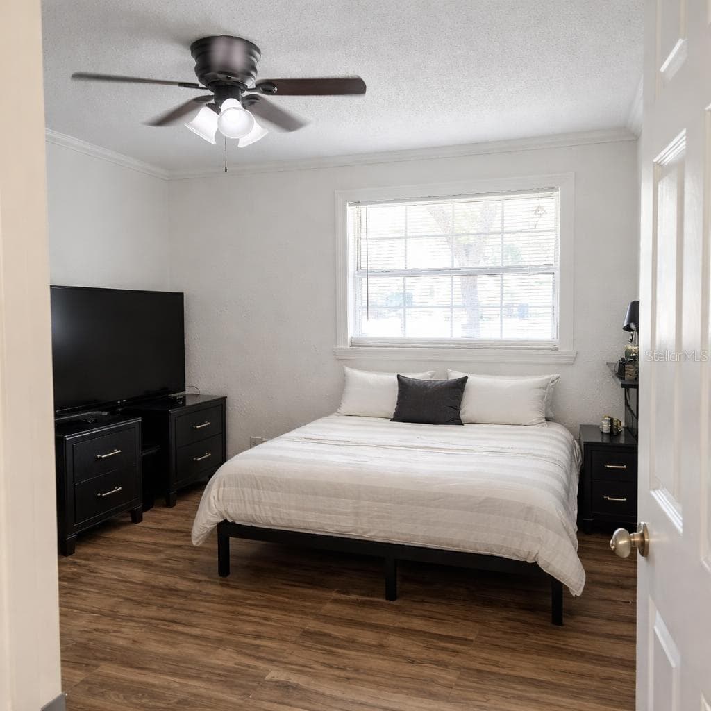 Single Family Residence at 1021 FAIRBURN AVE, CLEARWATER, photo 13 of 25