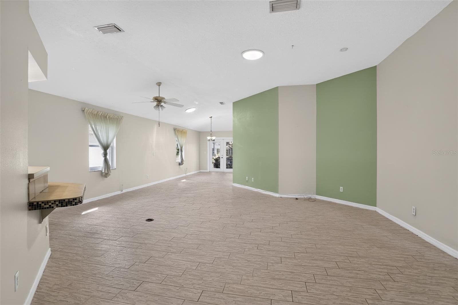 Single Family Residence at 5500 LAVER ST, LEESBURG, photo 3 of 30