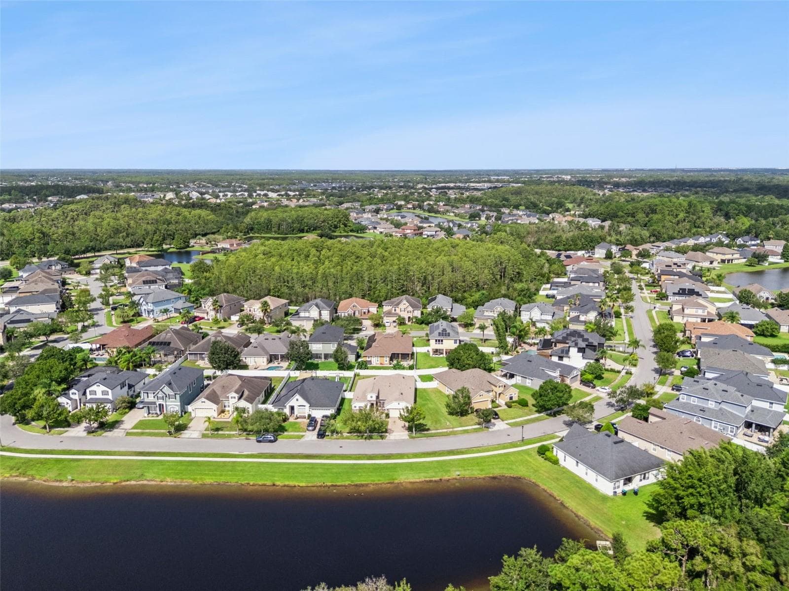 FACING WATERVIEW - 16460 TUDOR GROVE DR, ORLANDO