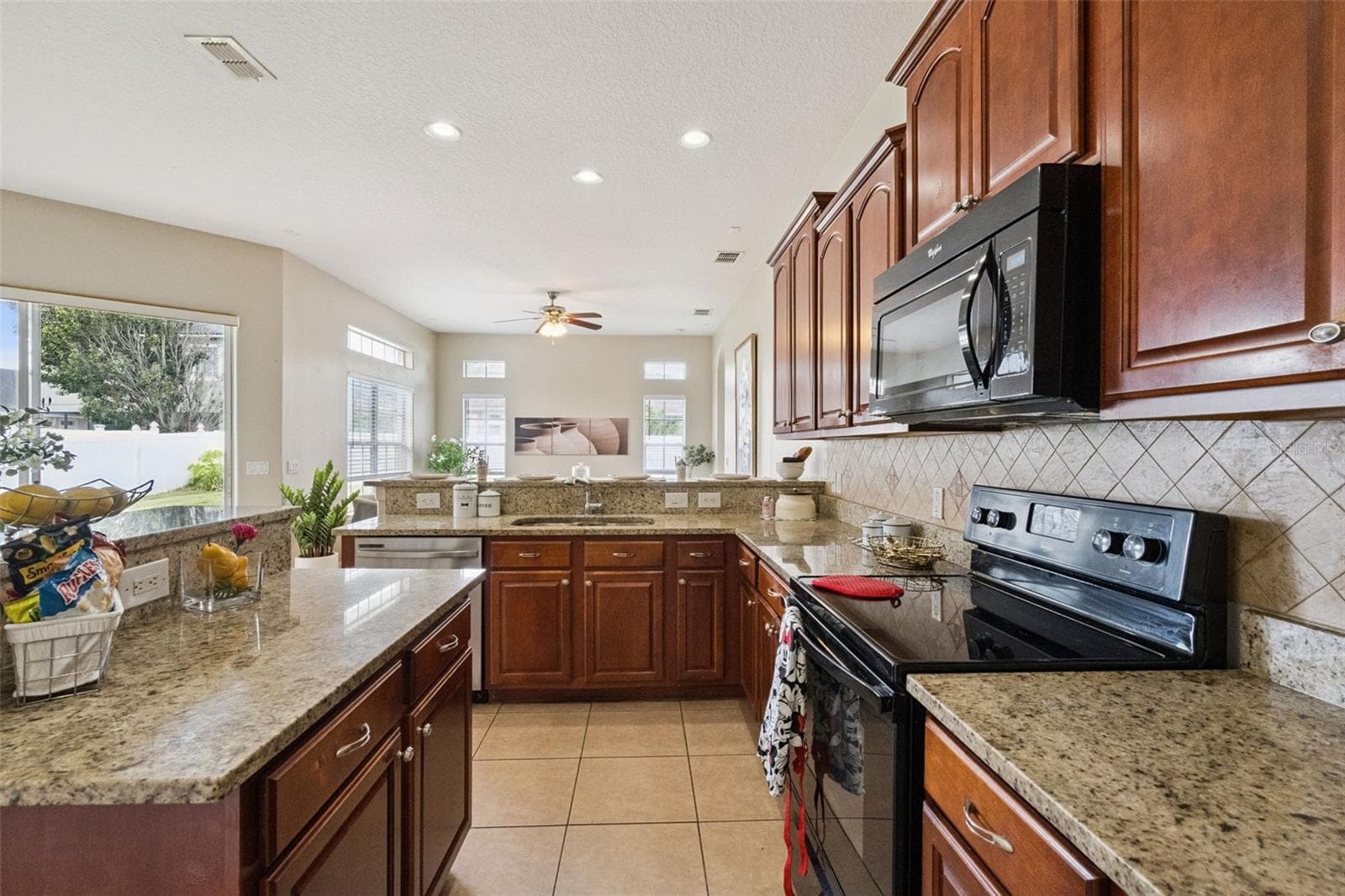 KITCHEN - 16460 TUDOR GROVE DR, ORLANDO