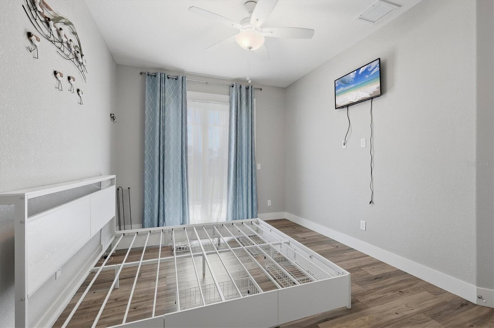 Single Family Residence at 10686 KEARSARGE CIR, PORT CHARLOTTE, photo 26 of 72