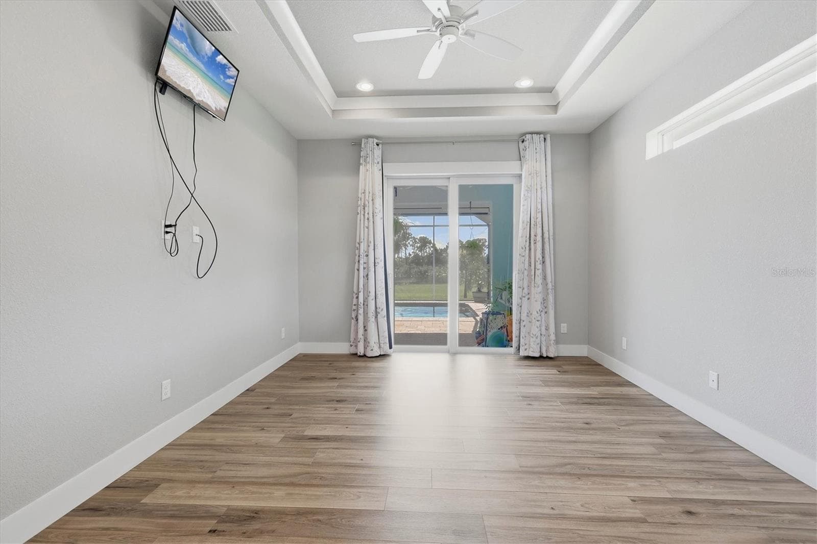 Single Family Residence at 10686 KEARSARGE CIR, PORT CHARLOTTE, photo 33 of 72