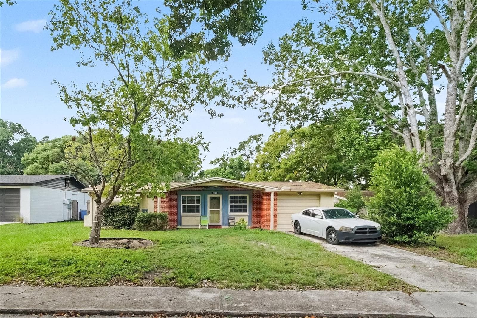 6249 MAPLEWOOD DR