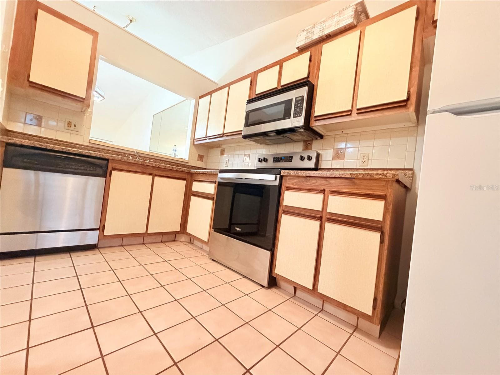 Townhouse at 2919 PRINCE OAK CT, ST CLOUD, photo 4 of 12