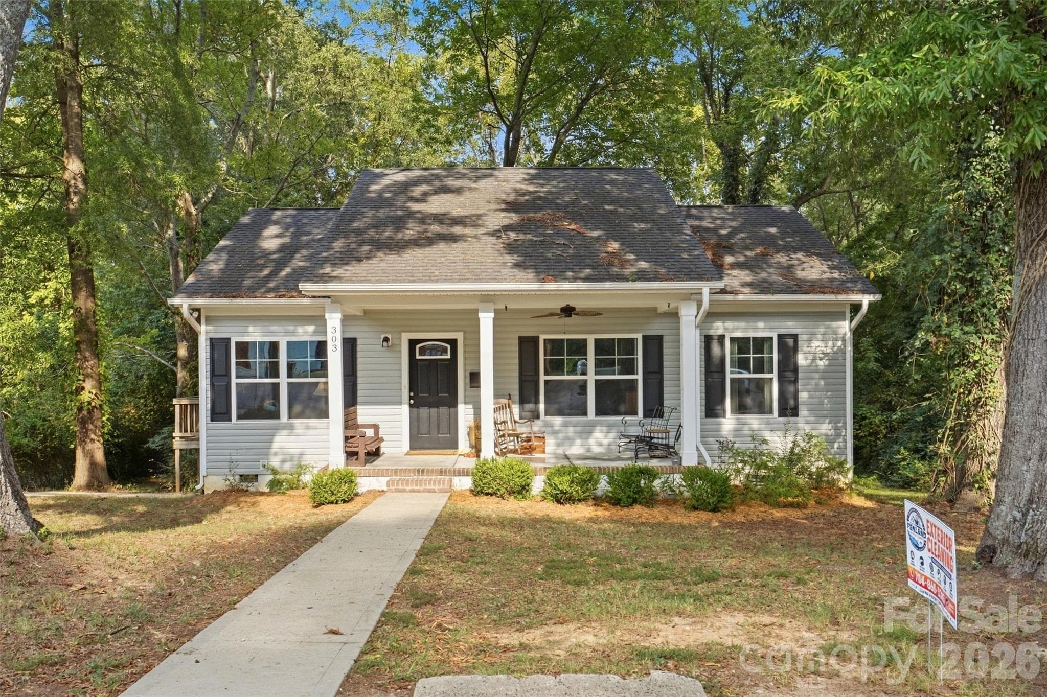 303 S Mountain Street