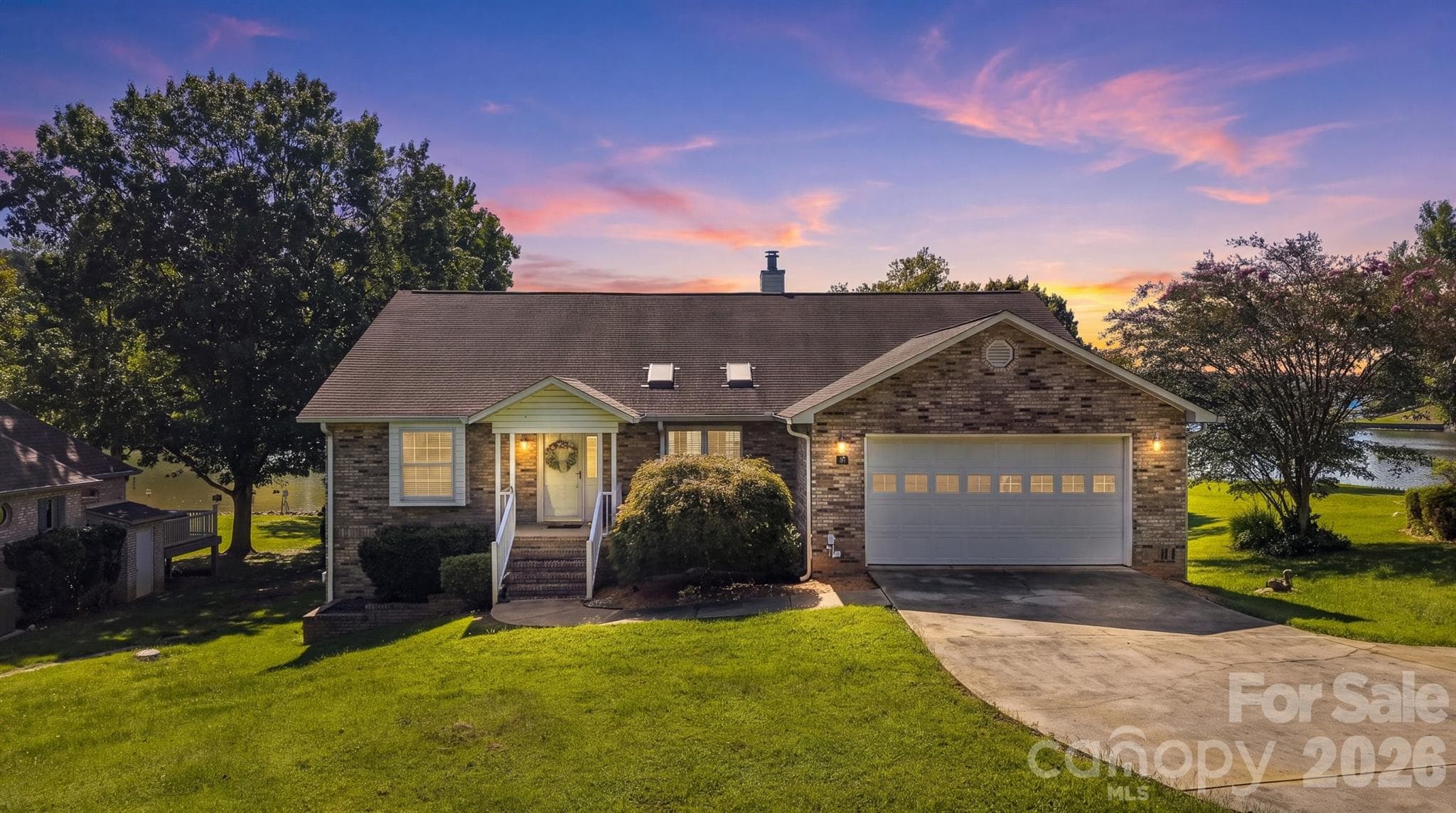 81 Emerald Point Drive