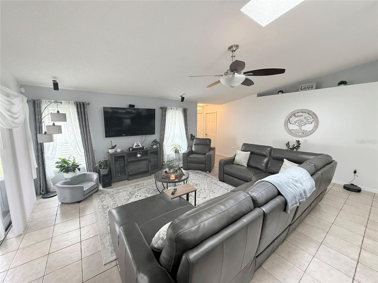 Single Family Residence at 973 RADFORD DR, DELTONA, photo 9 of 29