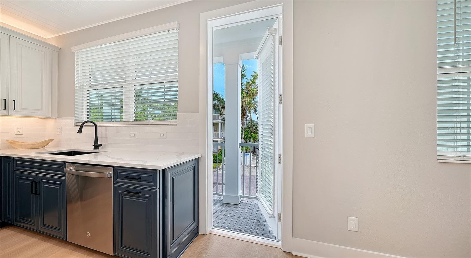 Single Family Residence at 111 4TH ST S, BRADENTON BEACH, photo 27 of 100