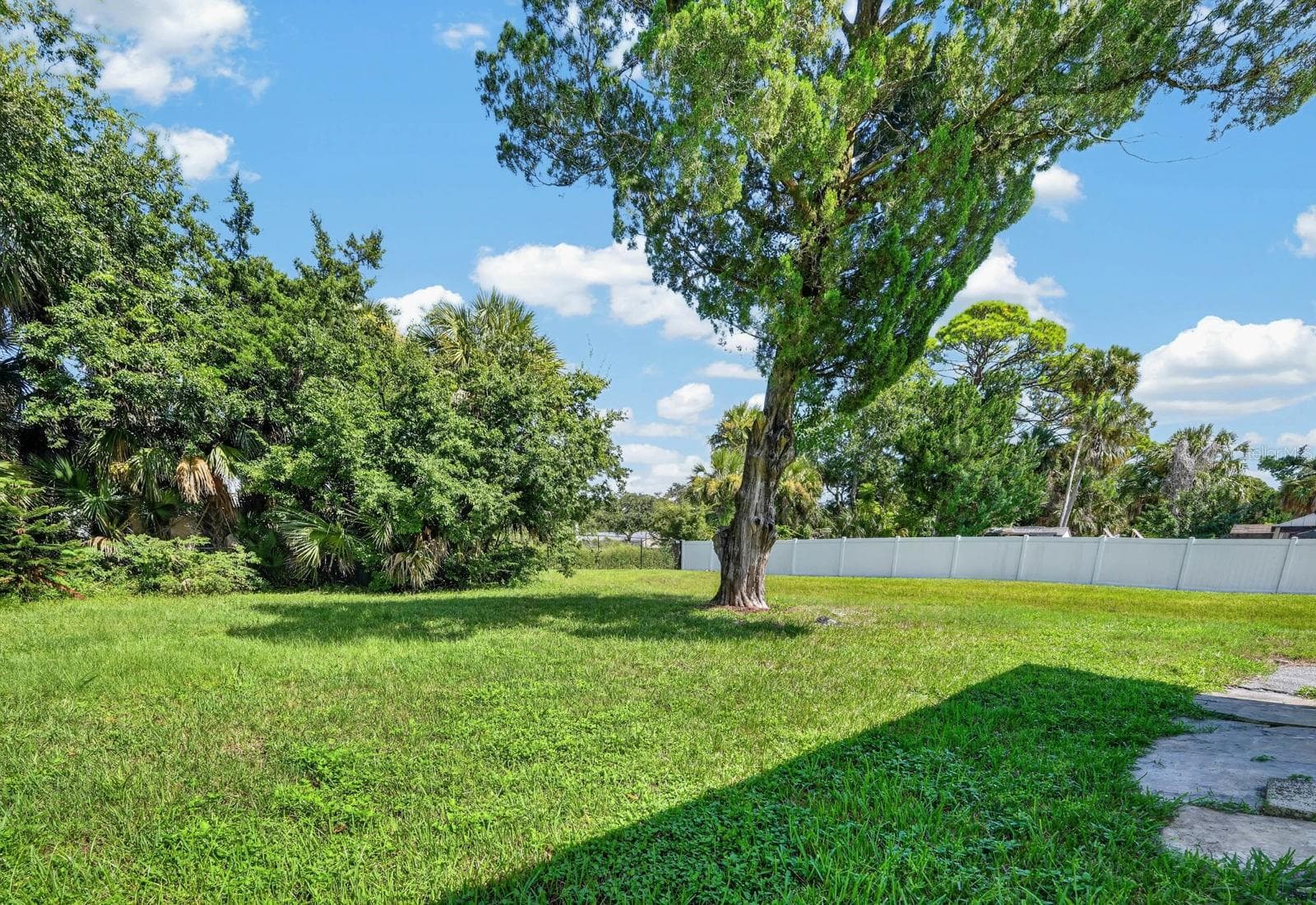 Single Family Residence at 2425 ANASTASIA DR, SOUTH DAYTONA, photo 31 of 39