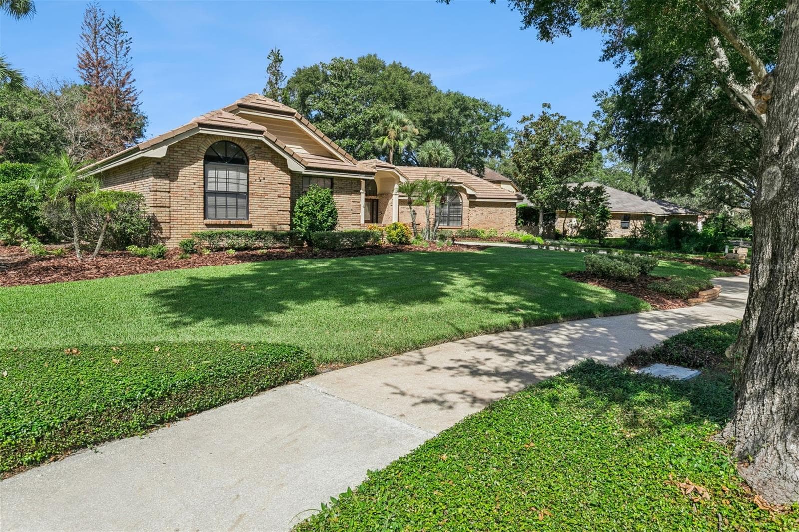 Single Family Residence at 1375 BRISTOL PARK PL, LAKE MARY, photo 2 of 62