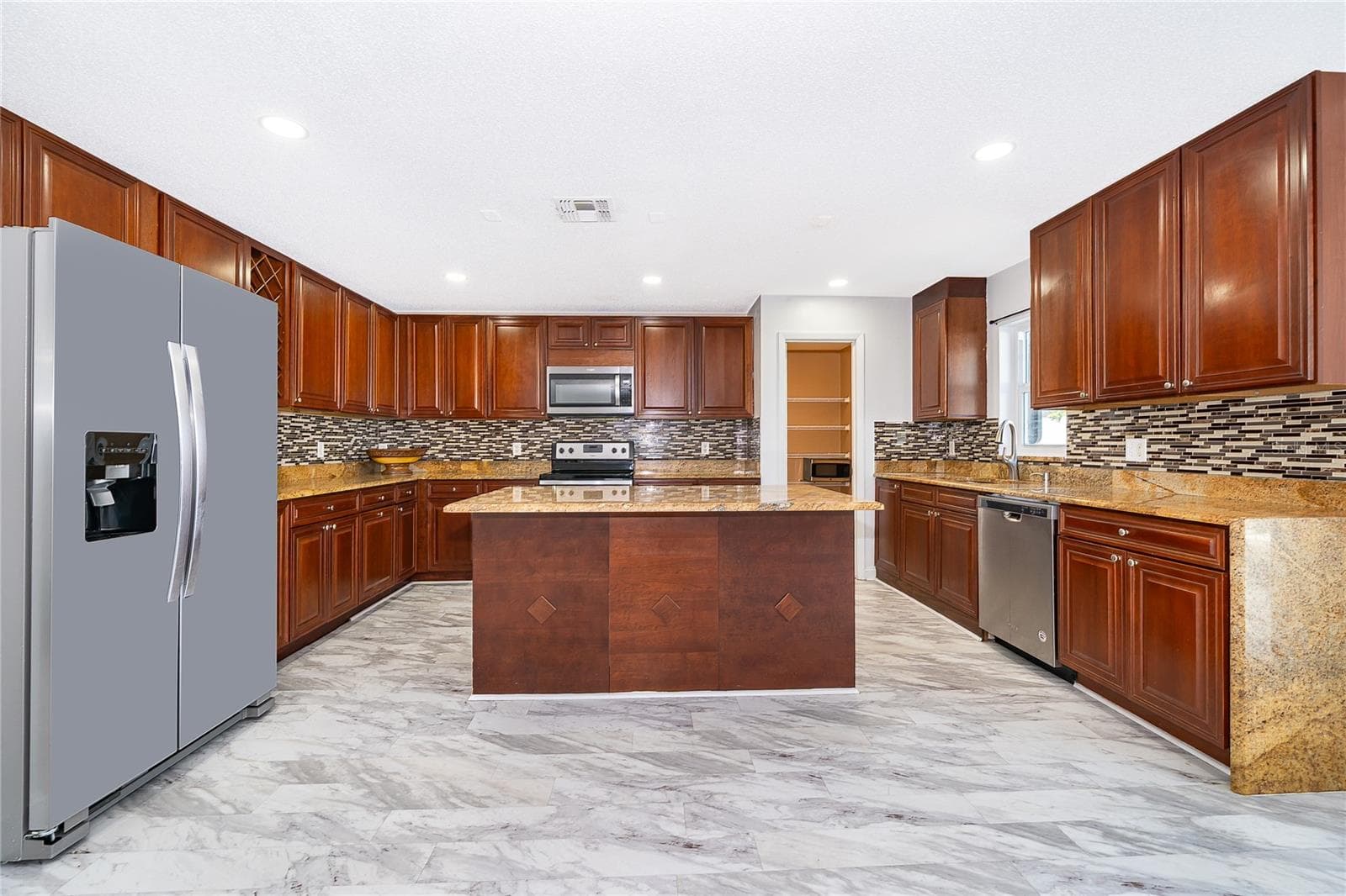 Single Family Residence at 3102 HOLLAND DR, ORLANDO, photo 8 of 34