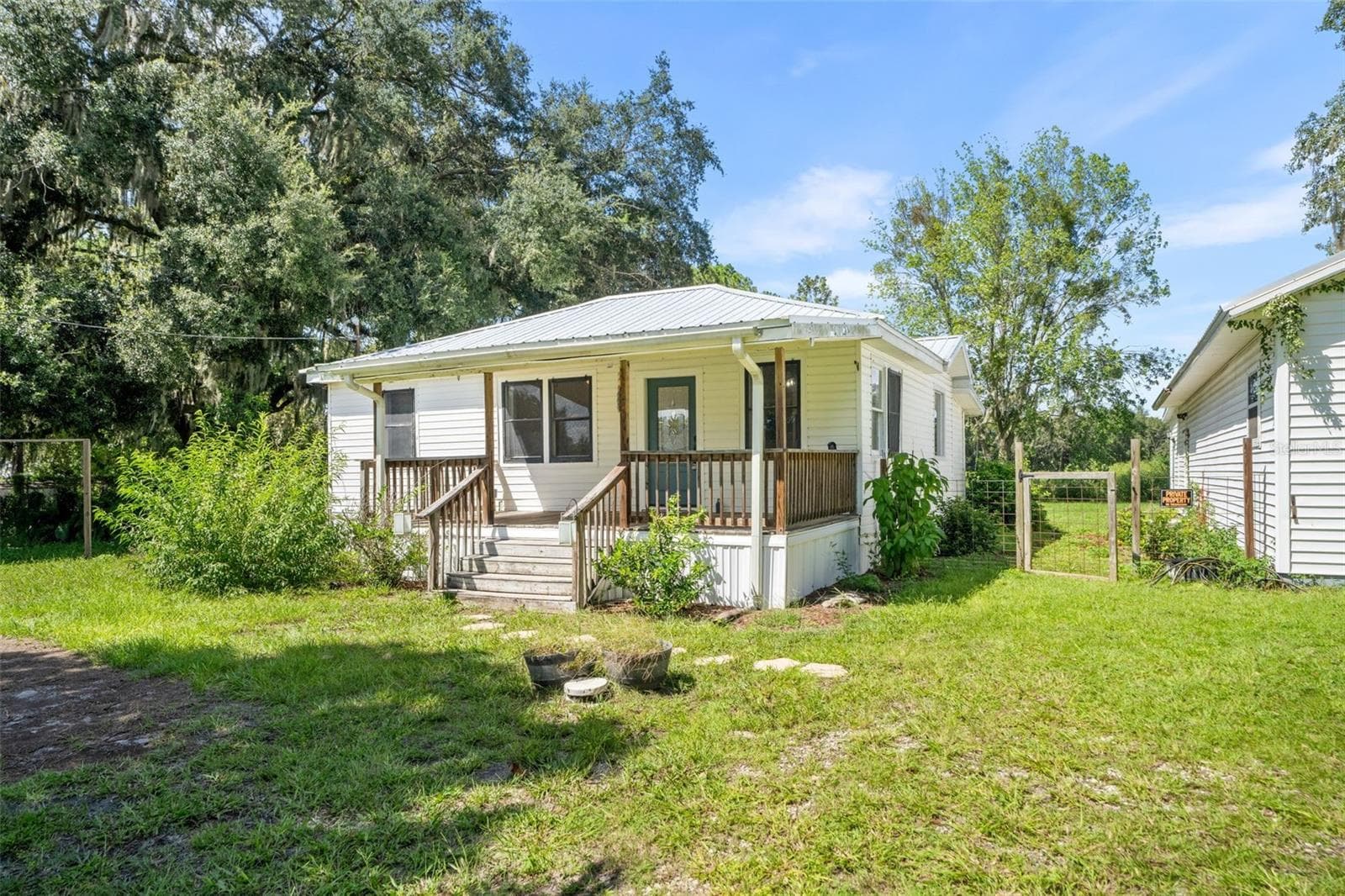 Single Family Residence at 24506 SW 4TH AVE, NEWBERRY, photo 2 of 50