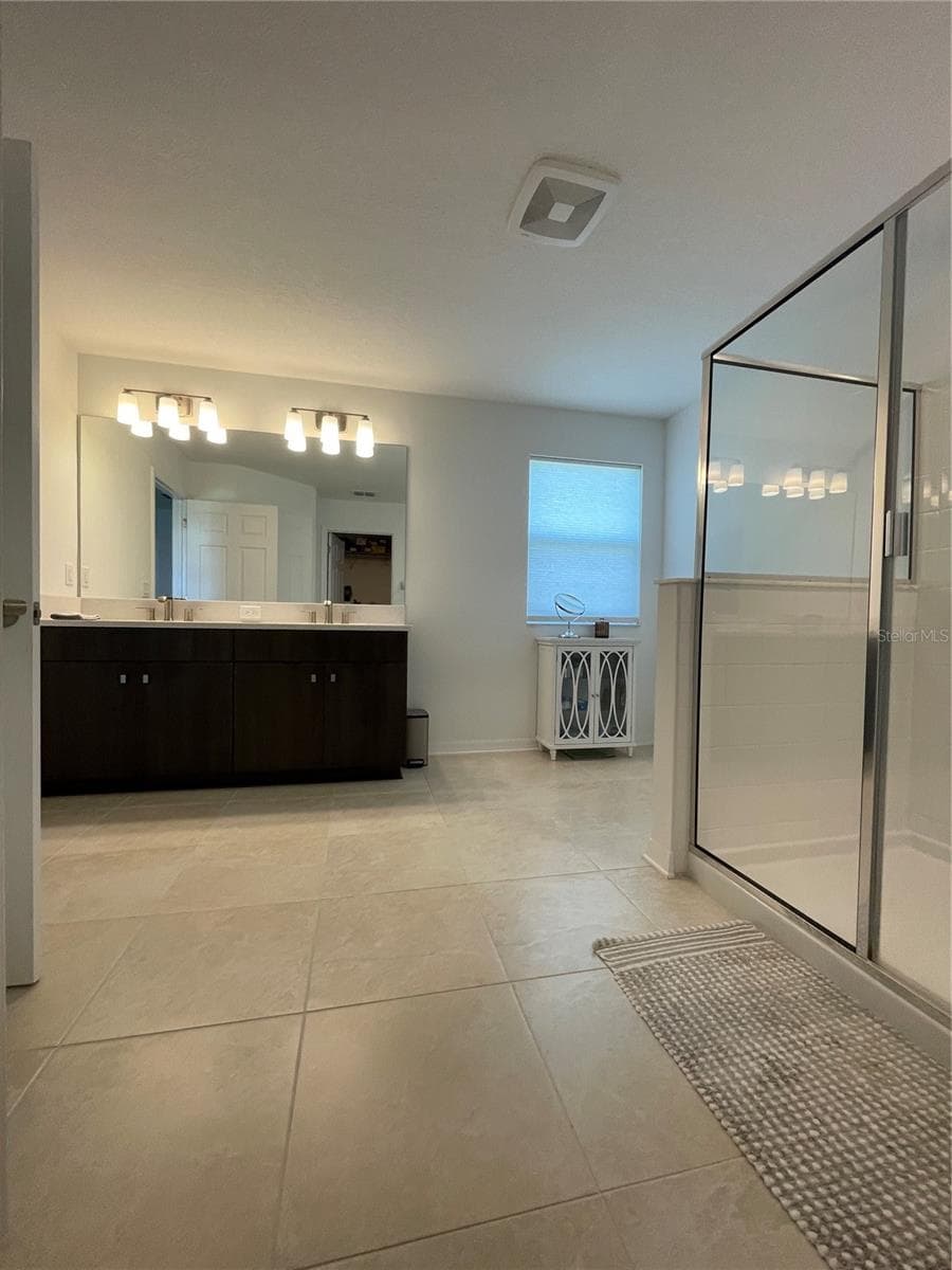Single Family Residence at 7491 NOTCHED PINE BND, WESLEY CHAPEL, photo 27 of 37