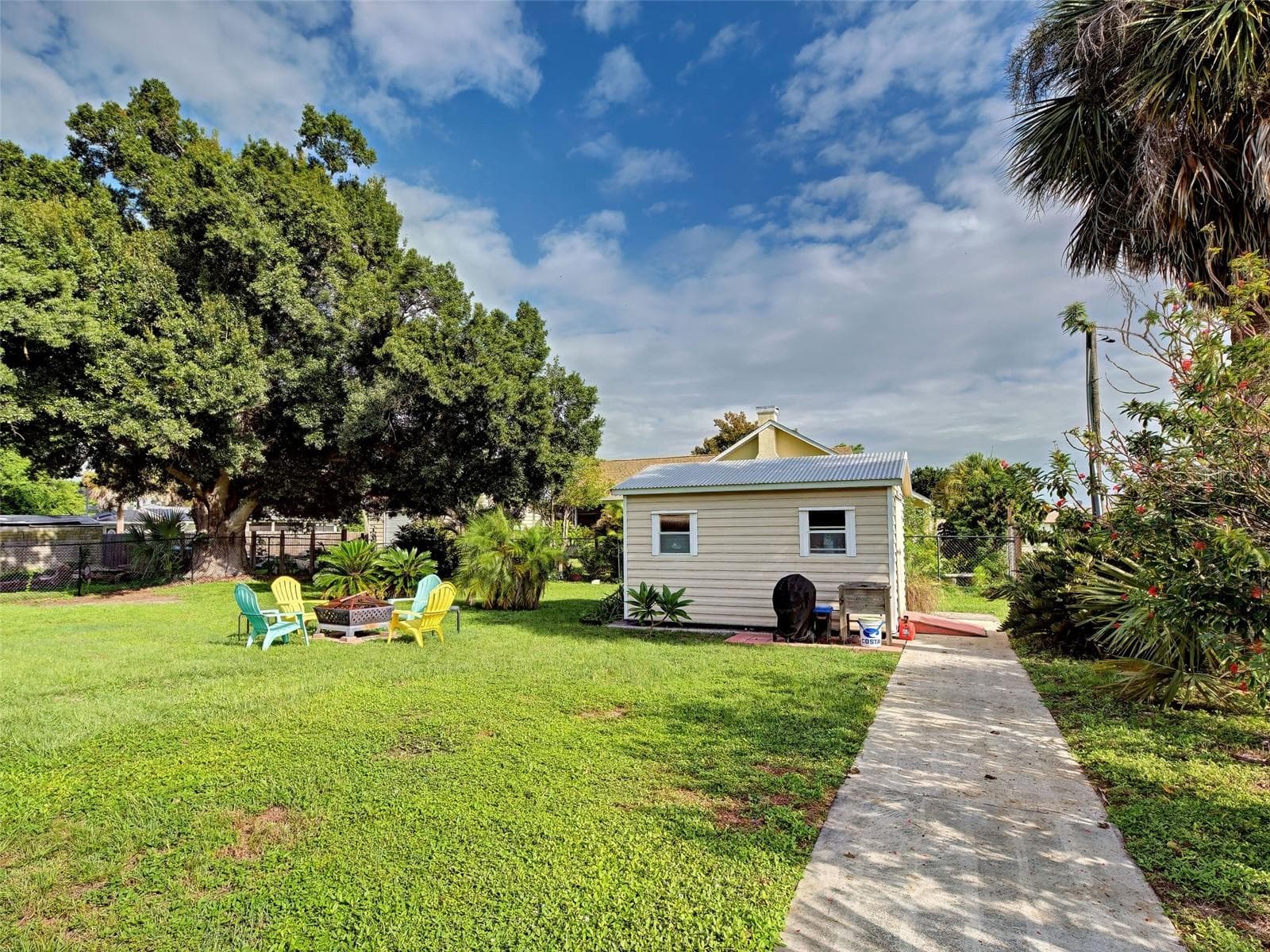 Backyard entry from gate - 22542 ELMIRA BLVD, PORT CHARLOTTE