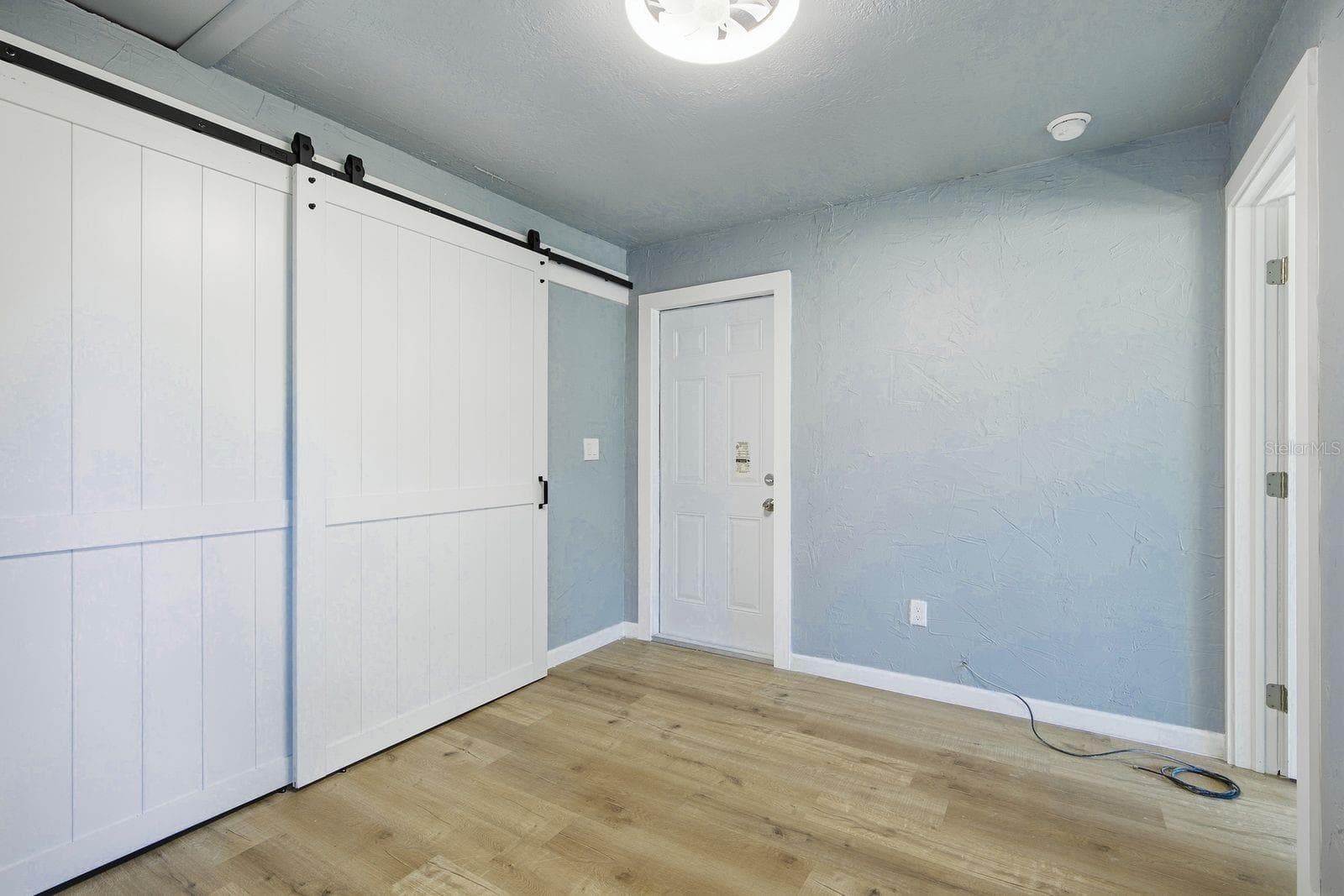 Single Family Residence at 8143 OVERLOOK PL NE, ST PETERSBURG, photo 15 of 22