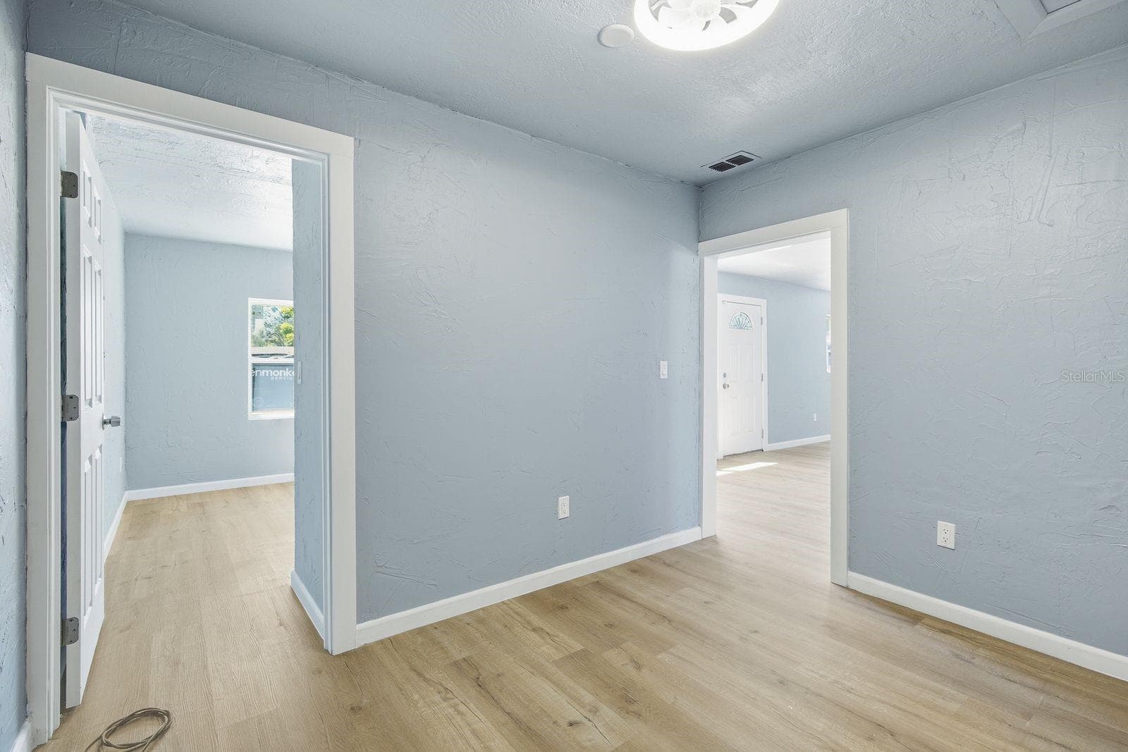 Single Family Residence at 8143 OVERLOOK PL NE, ST PETERSBURG, photo 16 of 22