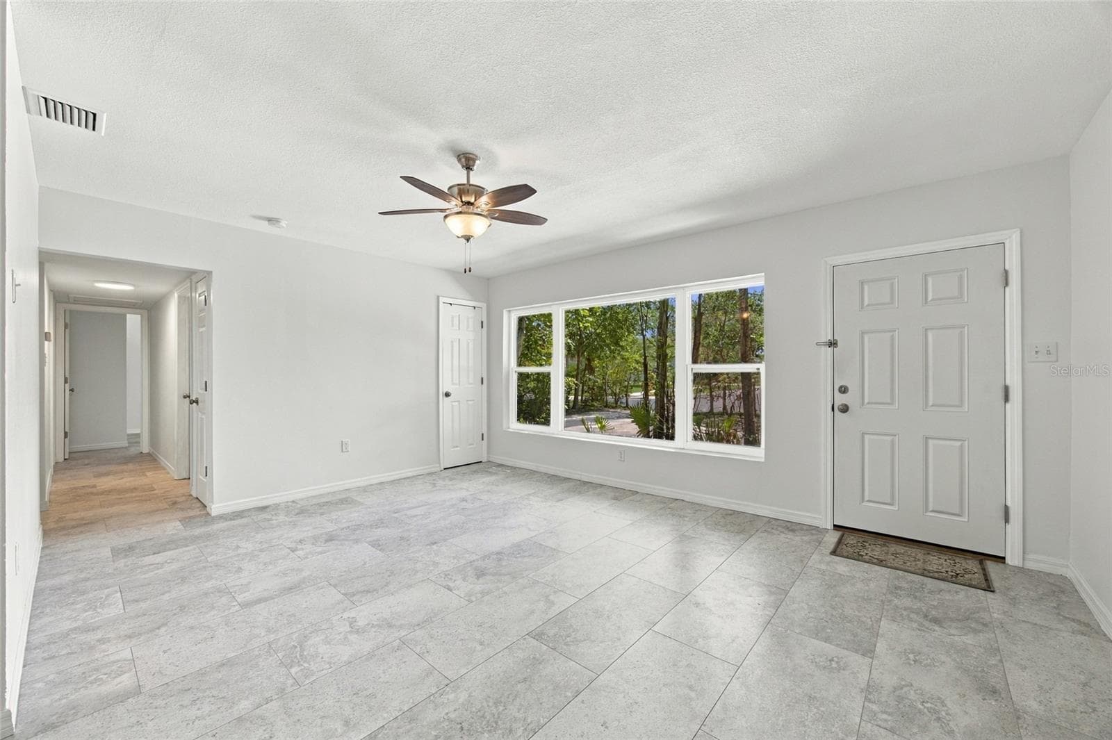 Single Family Residence at 7557 18TH AVE N, ST PETERSBURG, photo 10 of 36