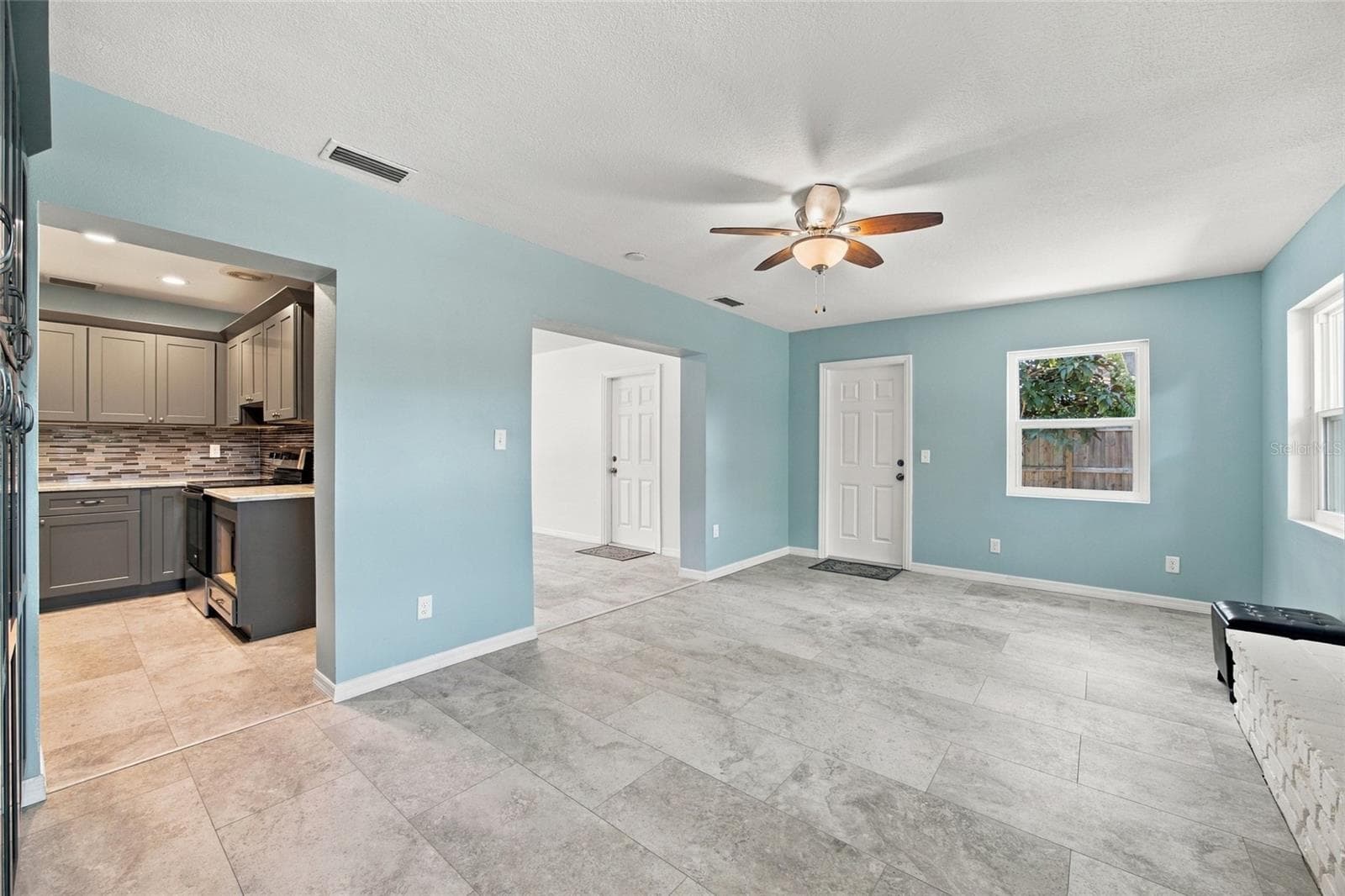 Single Family Residence at 7557 18TH AVE N, ST PETERSBURG, photo 13 of 36
