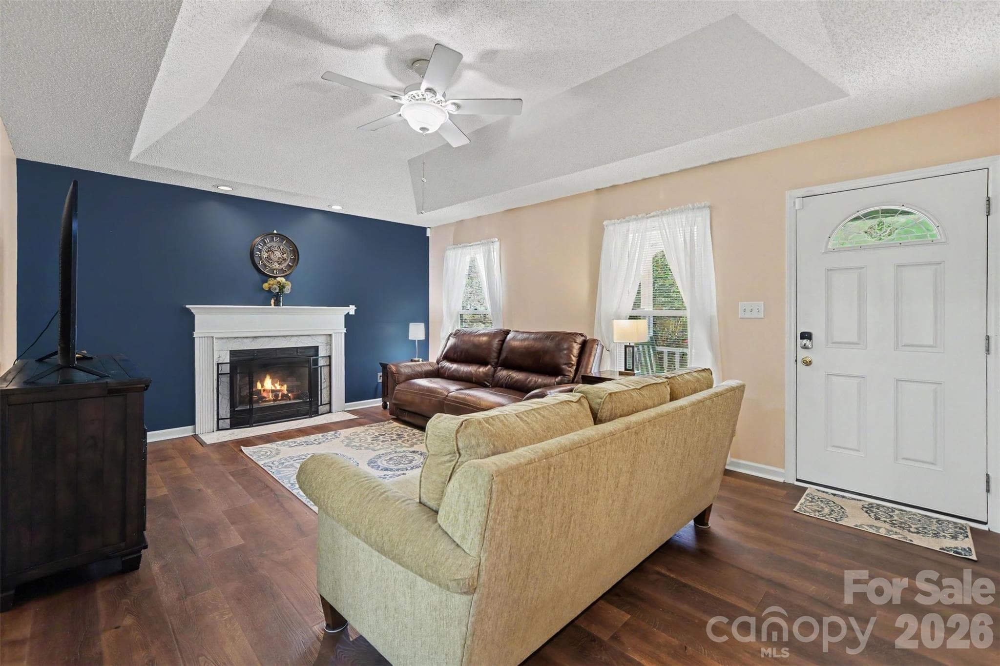 Single Family Residence at 515 Harmony Glen Circle, Rock Hill, photo 4 of 35